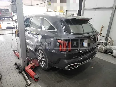 Photo 1 of 7: 2021 Kia Sorento 2.2, VIN KNARK81BGMA092596 — Korean insurance auction