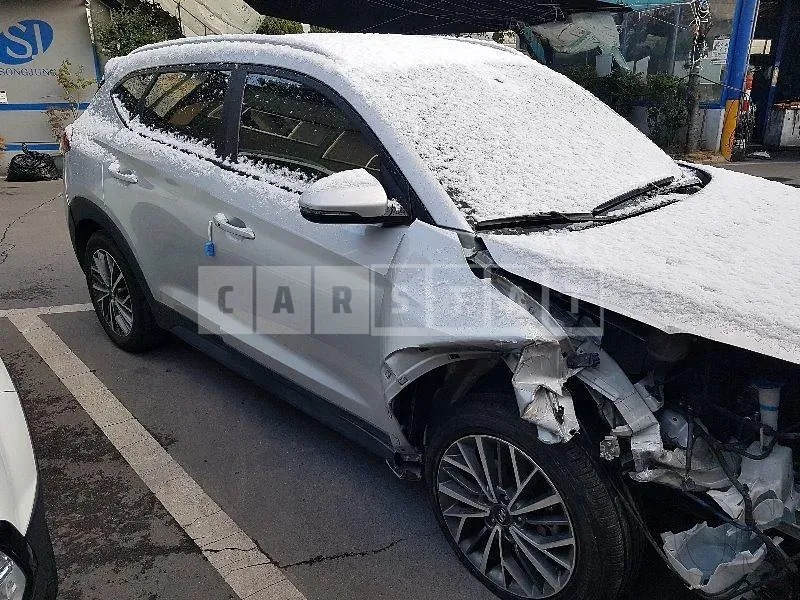 Photo 2 of 46: 2019 Hyundai Tucson, VIN KMHJ581ABKU112499 — Korean insurance auction