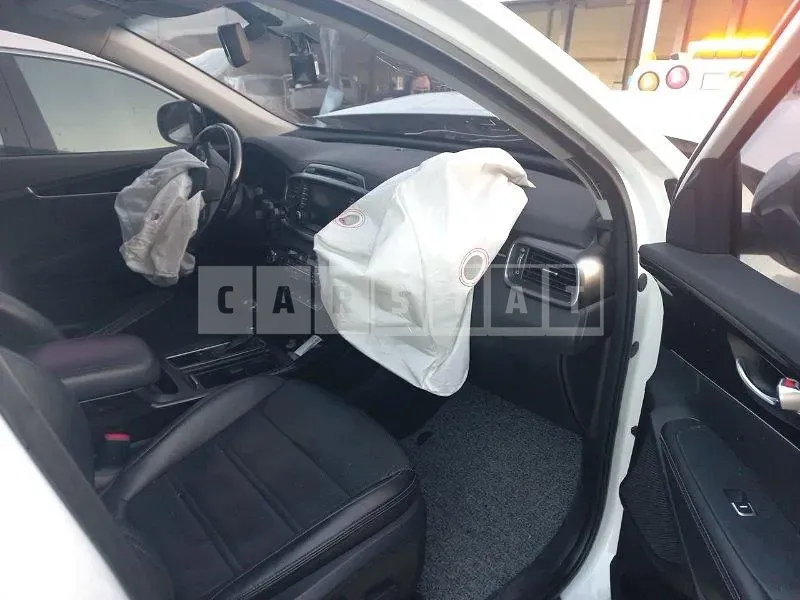 Photo 2 of 20: 2015 Kia Sorento — Korean insurance auction