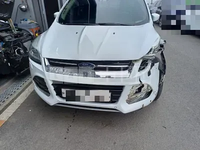 Photo 1 of 13: 2016 Ford Kuga 2.0 AWD — Korean insurance auction