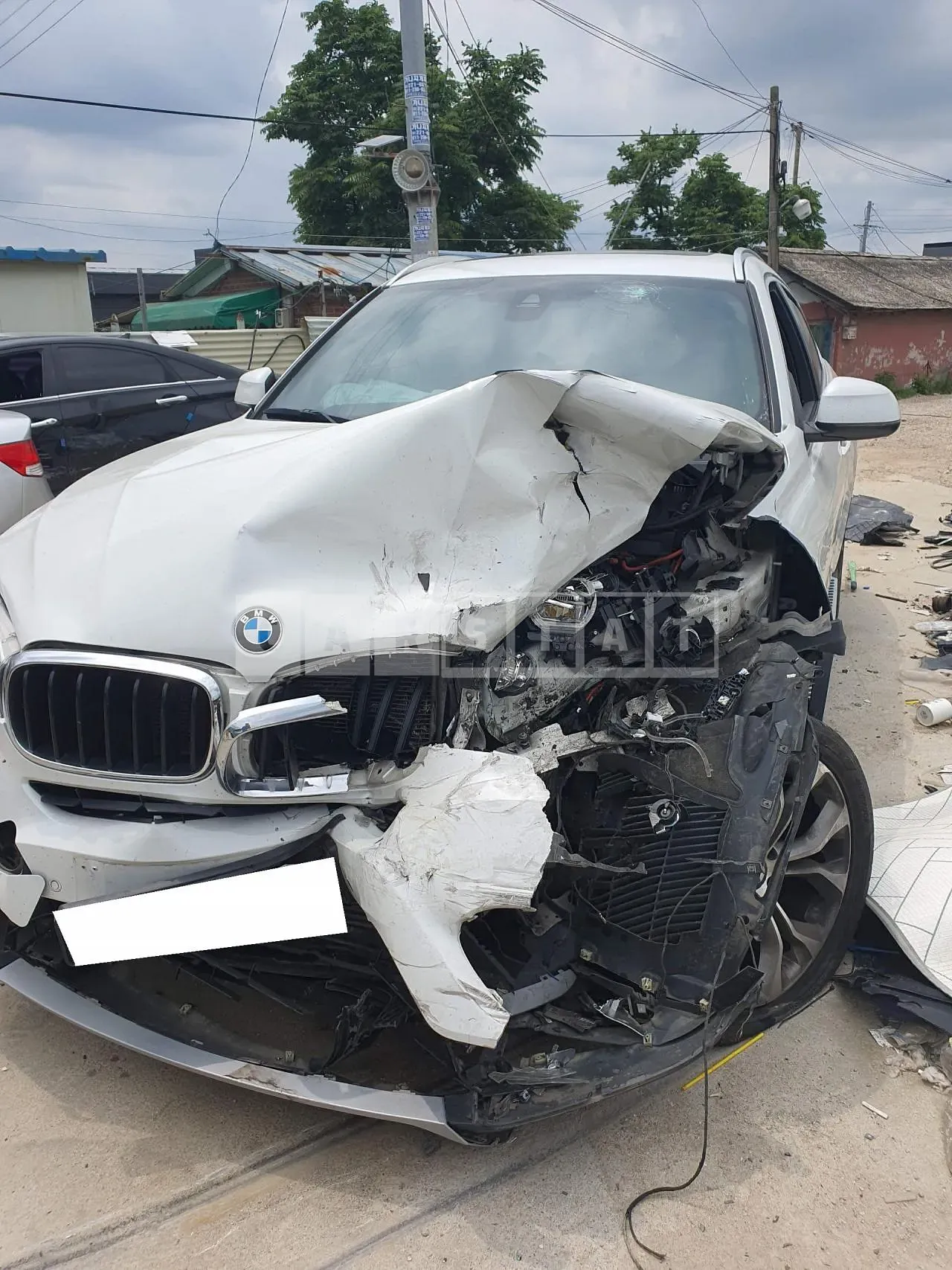Photo 2 of 32: 2018 BMW X6 xDrive 30d, VIN WBAKV2103J0Y39966 — Korean insurance auction