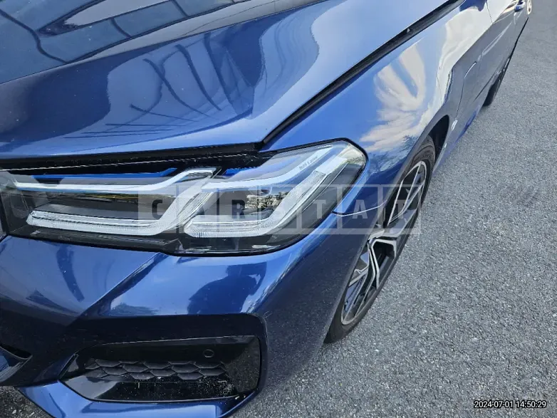 Photo 2 of 25: 2021 BMW 530e — Korean insurance auction