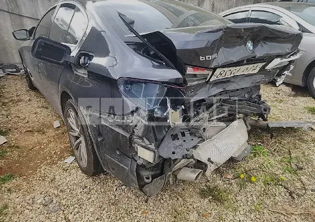 Photo 2 of 9: 2018 BMW 520d, VIN WBAJC3109JG994505 — Korean insurance auction