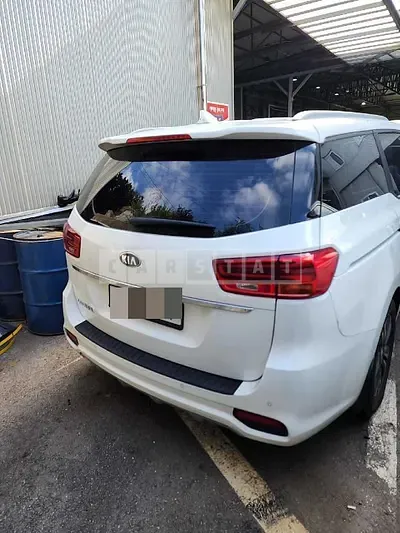 Photo 1 of 14: 2018 Kia Carnival 9 -Seater — Korean insurance auction