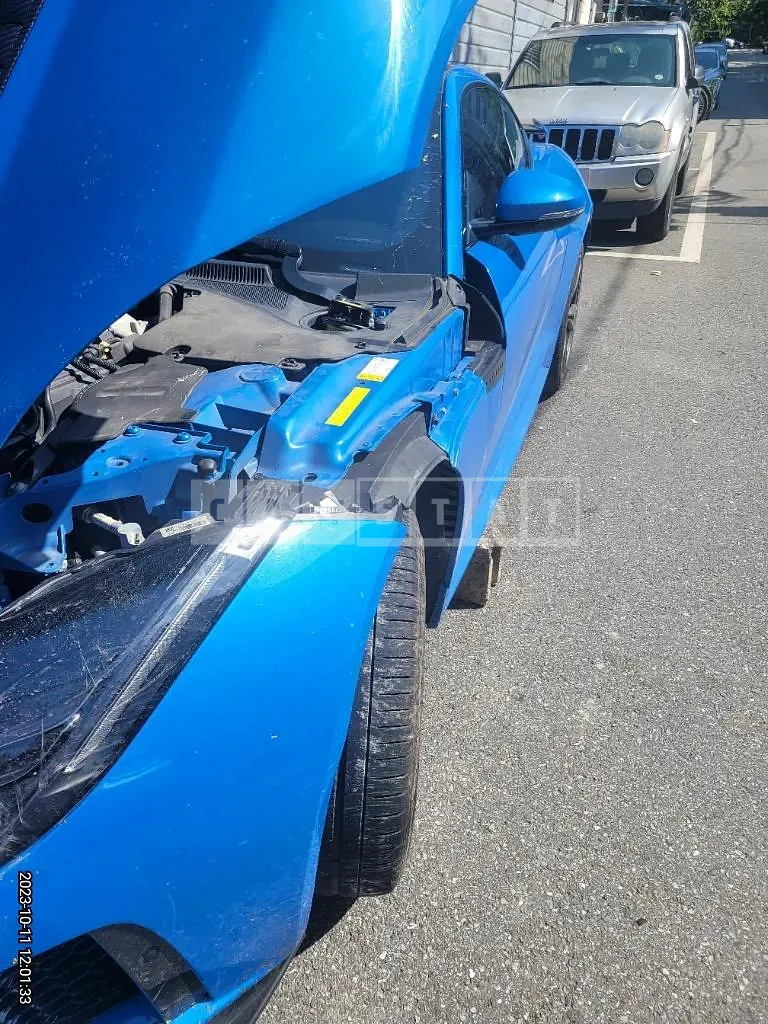 Photo 2 of 40: 2019 Jaguar F-Type Svr Coupe, VIN SAJDA1BE4KCK60093 — Korean insurance auction