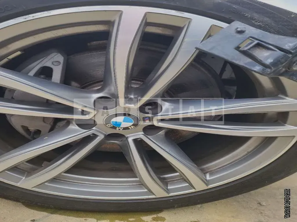 Photo 2 of 9: 2018 BMW 740Li xDrive, VIN WBA7E4101JGV26004 — Korean insurance auction
