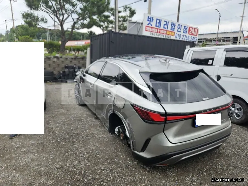 Photo 2 of 36: 2024 Lexus RX450h+ — Korean insurance auction