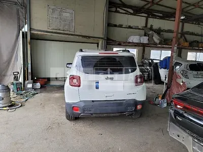 Photo 1 of 28: 2021 Jeep Zip Renegade 2.4 FWD, VIN 1C4NJCDB7MPN26333 — Korean insurance auction