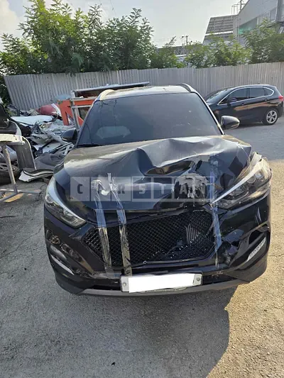 Photo 1 of 11: 2015 Hyundai Tucson, VIN KMHJ381ABGU135545 — Korean insurance auction