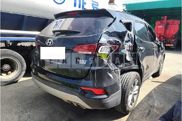 Photo 2 of 18: 2016 Hyundai Santa Fe — Korean insurance auction