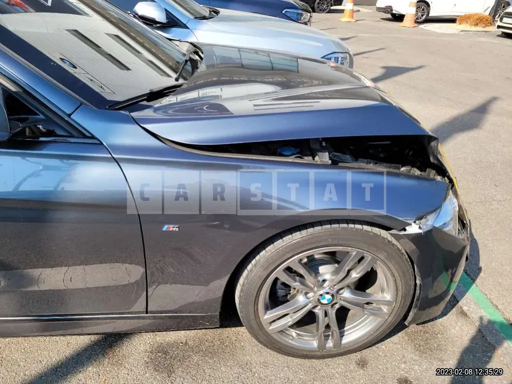 Photo 2 of 30: 2018 BMW 320i, VIN WBA8A9101JAD29630 — Korean insurance auction