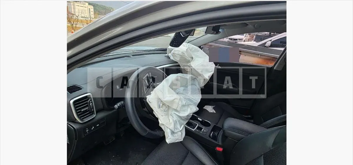 Photo 2 of 9: 2020 Kia Sportage 2.0 Gasoline, VIN KNAP681ABLK821507 — Korean insurance auction