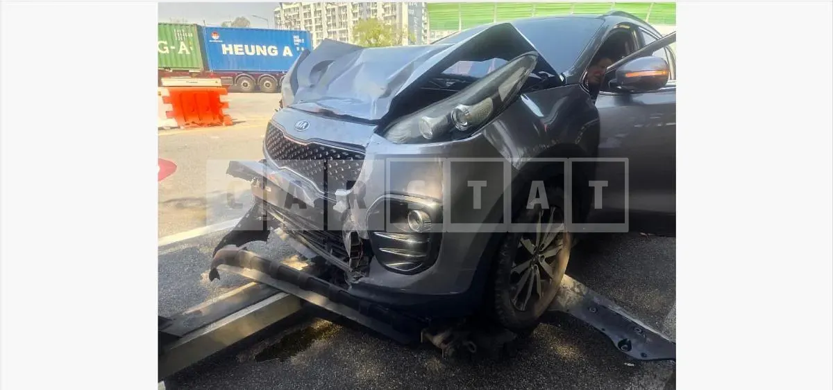 Photo 2 of 10: 2017 Kia Sportage — Korean insurance auction