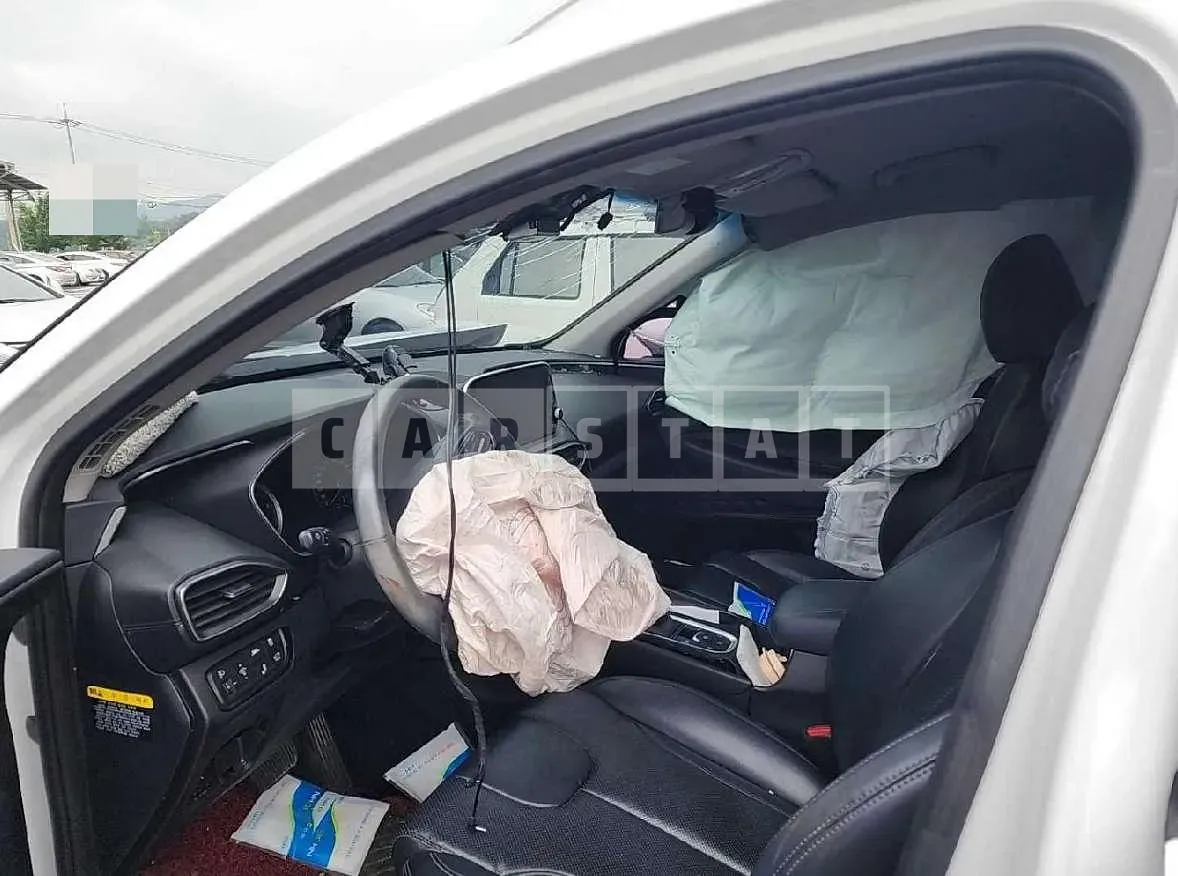 Photo 2 of 15: 2018 Hyundai Santa Fe 2.0, VIN KMHS281BBKU054128 — Korean insurance auction