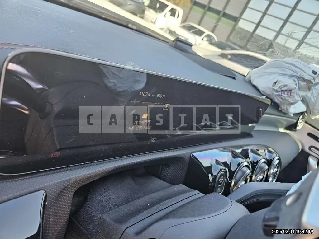Photo 2 of 27: 2020 Mercedes-Benz CLA250 4Matic, VIN W1K5J4HB8LN111960 — Korean insurance auction