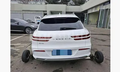 Photo 1 of 36: 2022 Genesis GV70 Electric Car AWD — Korean insurance auction