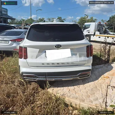Photo 1 of 12: 2020 Kia Sorento, VIN KNARK81BGMA021405 — Korean insurance auction