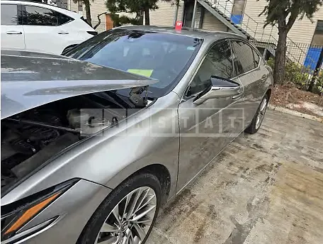 Photo 2 of 18: 2023 Lexus ES300h — Korean insurance auction