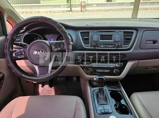 Photo 2 of 17: 2015 Kia Autech Carnival Disabled Car, VIN KRFEDRE2AFB001032 — Korean insurance auction