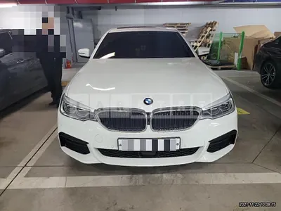 Photo 1 of 24: 2020 BMW 530i M Sport Package, VIN WBAJR5102LCE30900 — Korean insurance auction