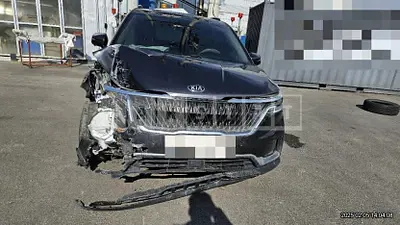 Photo 1 of 26: 2020 Kia Carnivals — Korean insurance auction