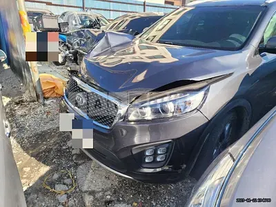 Photo 1 of 10: 2016 Kia Sorento 2.0 (4WD) — Korean insurance auction
