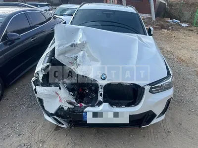 2024 BMW X4 xDrive20i