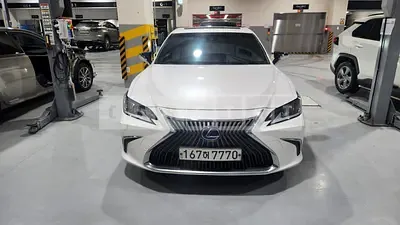 Photo 1 of 16: 2021 Lexus ES300h, VIN JTHBA1C11M2000548 — Korean insurance auction