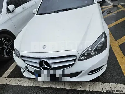 Photo 1 of 9: 2015 Mercedes-Benz E220 CDI, VIN WDDHF0CB7GB187093 — Korean insurance auction