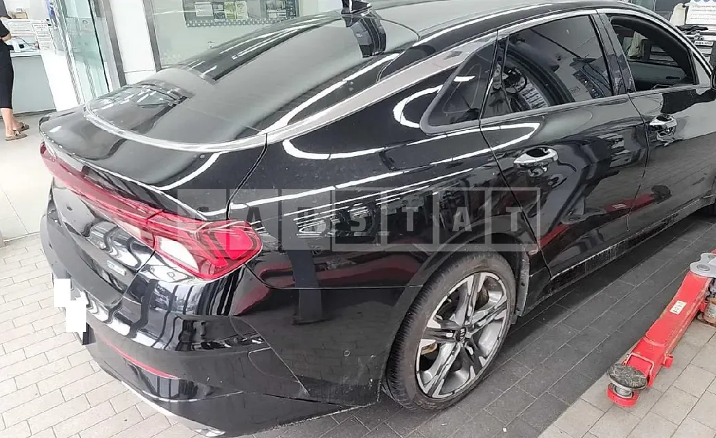 Photo 2 of 14: 2021 Kia K5, VIN KNAG541JBMA011694 — Korean insurance auction