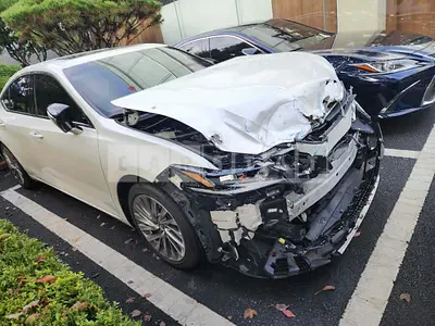 2023 Lexus ES300h