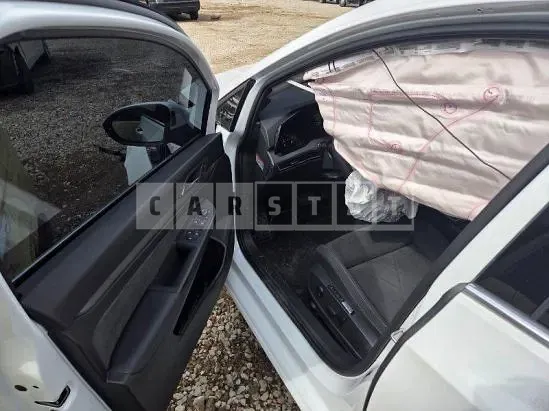 Photo 2 of 17: 2024 Volkswagen Golf 2.0 TDI, VIN WVWZZZCD7RW142548 — Korean insurance auction