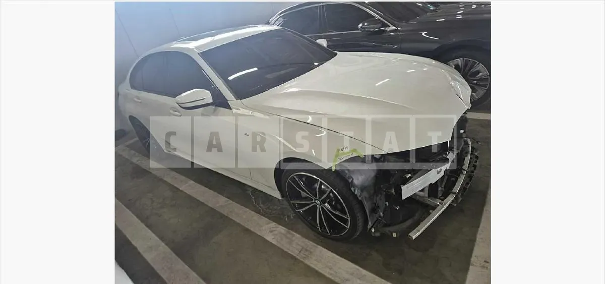 Photo 2 of 13: 2021 BMW 330e — Korean insurance auction
