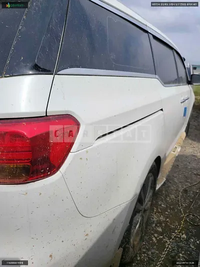 Photo 1 of 6: 2016 Kia Carnival, VIN KNAME81ABHS266146 — Korean insurance auction