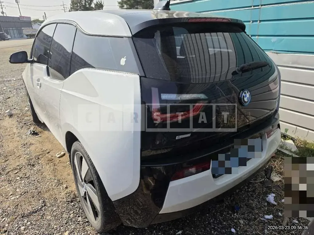Photo 2 of 10: 2015 BMW i3 — Korean insurance auction