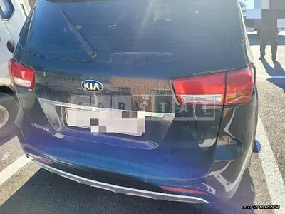 Photo 1 of 12: 2016 Kia Carnival 9 -Seater — Korean insurance auction
