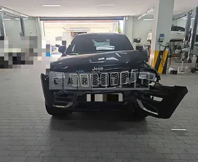 Photo 1 of 81: 2018 Jeep Zipgrand Cherokee — Korean insurance auction