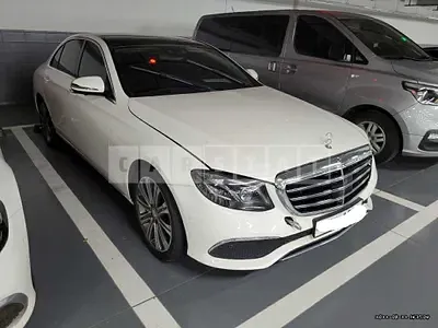 Photo 1 of 11: 2017 Mercedes-Benz E 400 4MAIC, VIN WDDZF6GBXHA193138 — Korean insurance auction