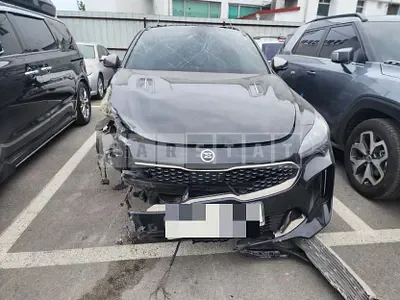 Photo 1 of 12: 2018 Kia Stinger 3.3, VIN KNAE751CDJS029590 — Korean insurance auction