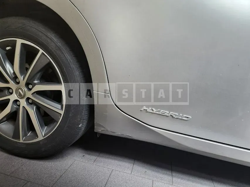 Photo 2 of 16: 2020 Lexus ES300h, VIN JTHB21B11L2108486 — Korean insurance auction