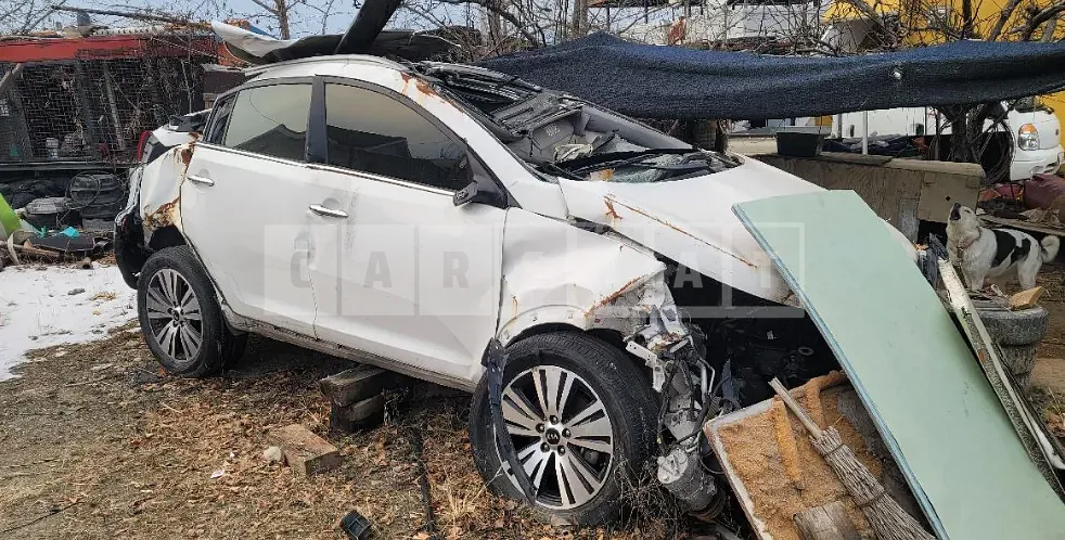 Photo 2 of 5: 2015 Kia Sportage, VIN KNAPE813DFK751011 — Korean insurance auction