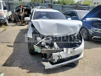 Photo 1 of 31: 2015 Kia K5 — Korean insurance auction