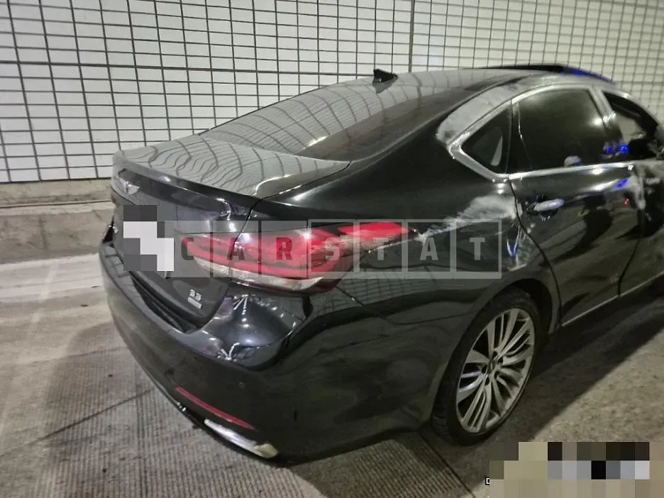 Photo 2 of 25: 2017 Genesis G80 3.3 — Korean insurance auction