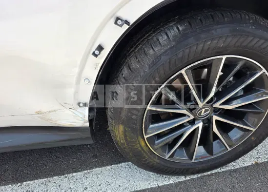 Photo 2 of 41: 2025 Lexus NX450h+ — Korean insurance auction