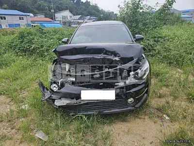 Photo 1 of 7: 2018 Kia K5 — Korean insurance auction