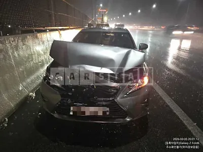 Photo 1 of 5: 2016 Lexus ES300h — Korean insurance auction