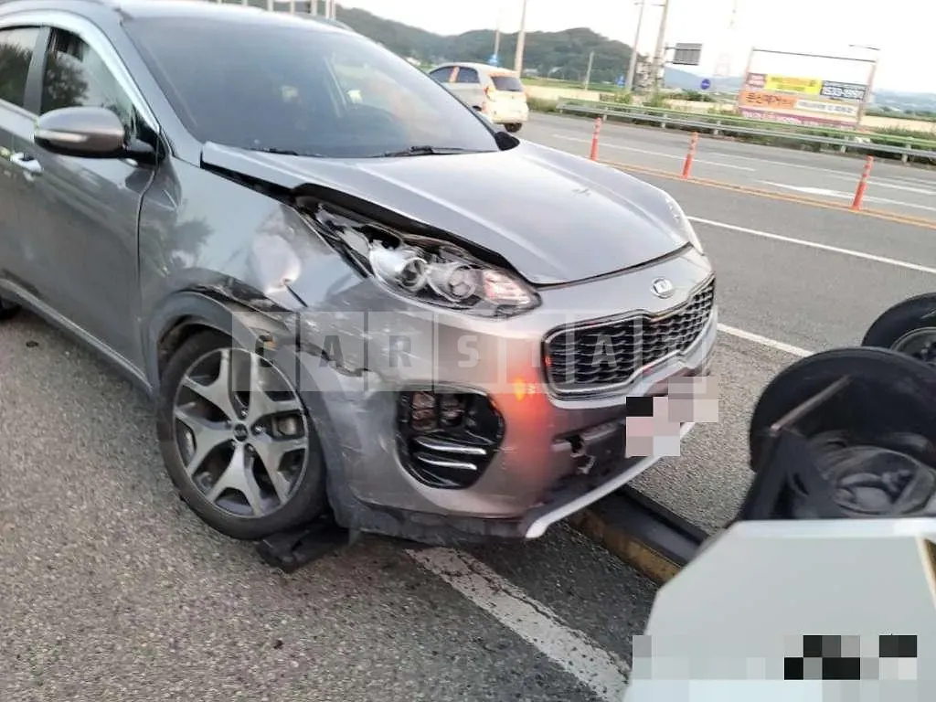 Photo 2 of 6: 2015 Kia Sportage — Korean insurance auction