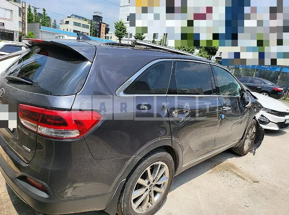 Photo 2 of 10: 2017 Hyundai Sorento 2.0, VIN KMHDG41UBEU072141 — Korean insurance auction