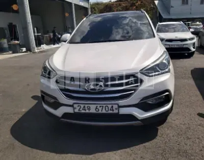 Photo 1 of 14: 2017 Hyundai Santa Fe, VIN KMHSW81UBHU732098 — Korean insurance auction