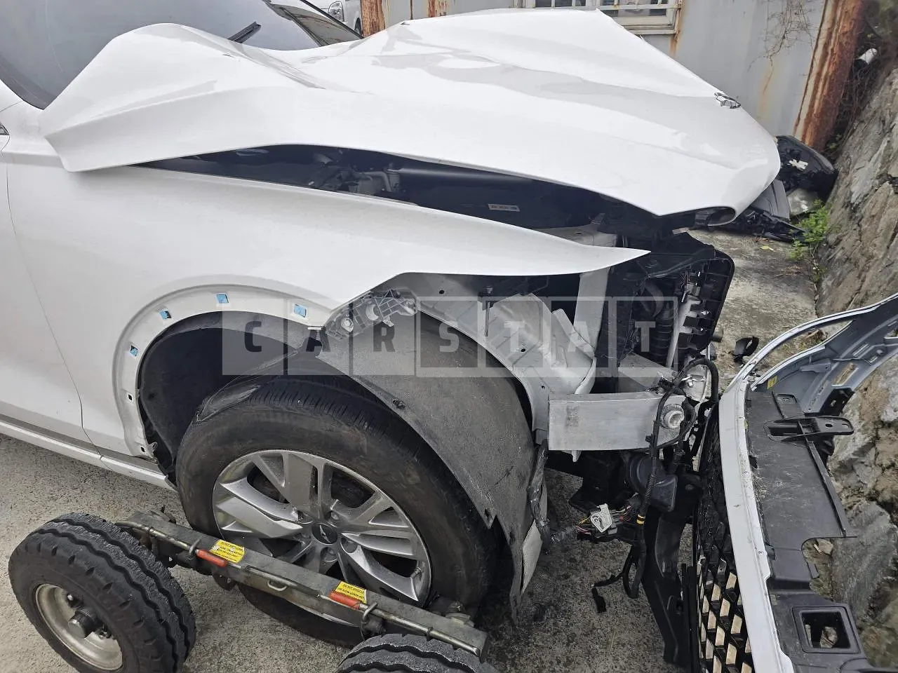Photo 2 of 27: 2022 Genesis GV70, VIN KMTMA81BBNU075943 — Korean insurance auction